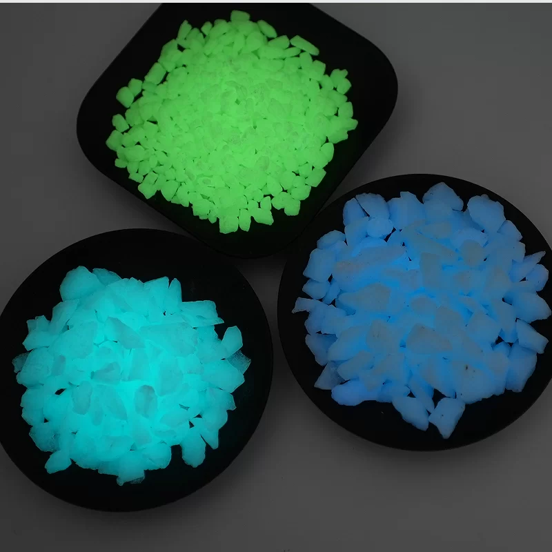 Pavimento in pietra luminosa colorata artificiale