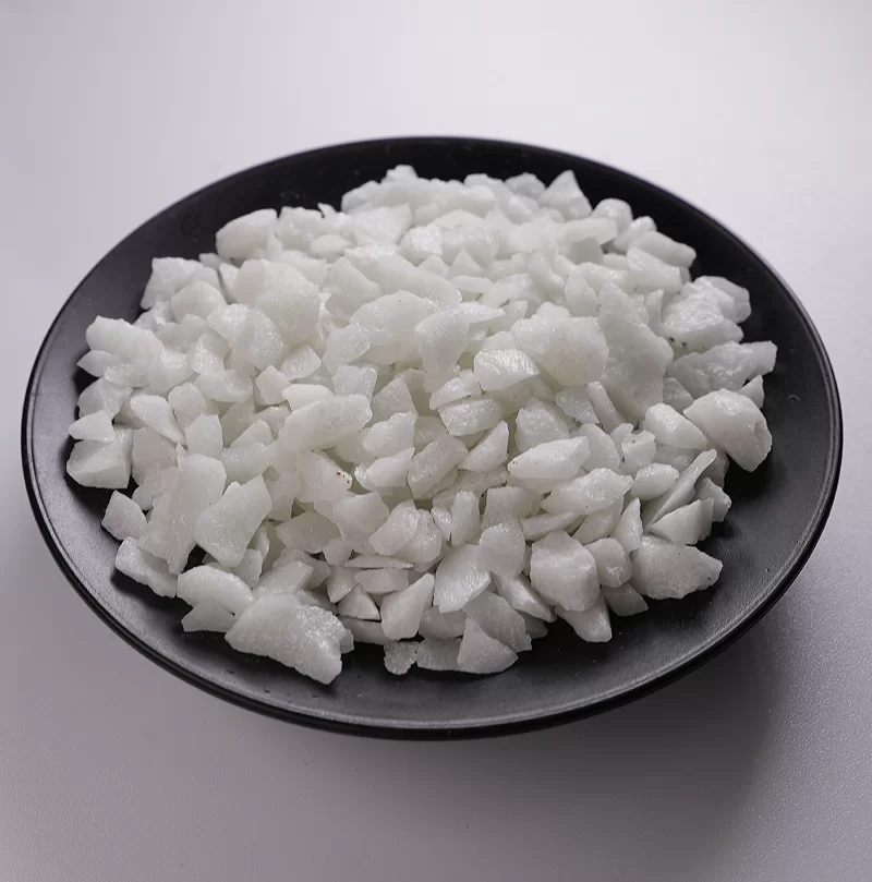 Pavimento in pietra luminosa colorata artificiale