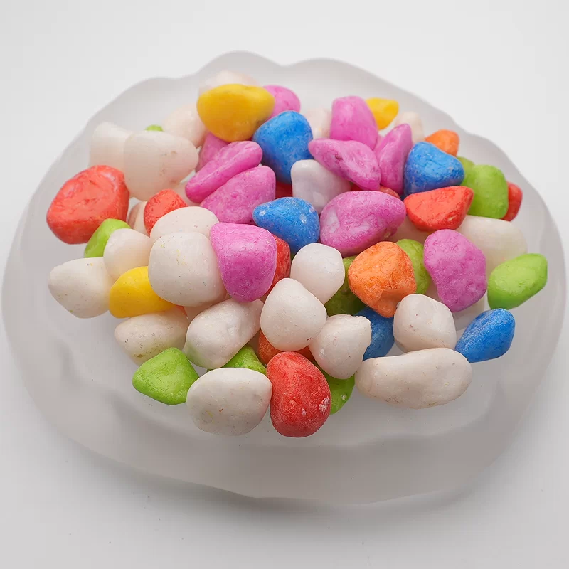 Migliora il tuo paesaggio con eleganti ciottoli e ciottoli